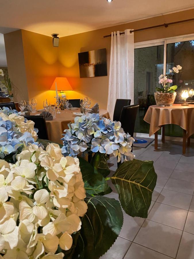 Hotel - Restaurant L'Hortensia Noyalo Eksteriør billede