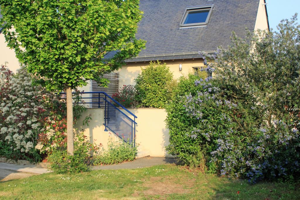 Hotel - Restaurant L'Hortensia Noyalo Eksteriør billede